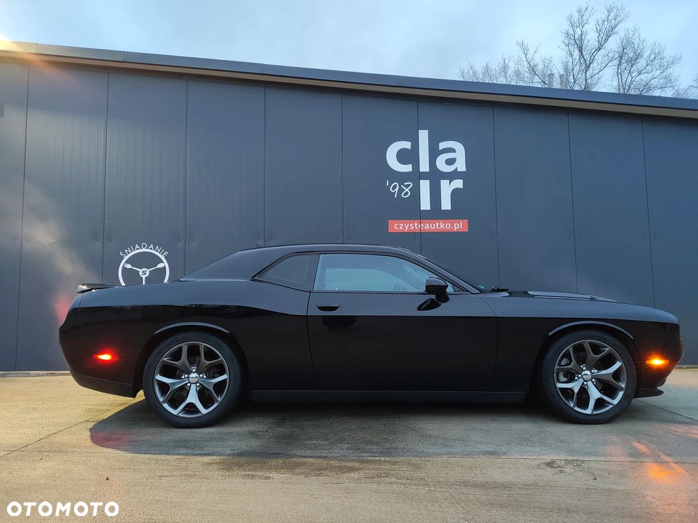 Dodge Challenger - 3