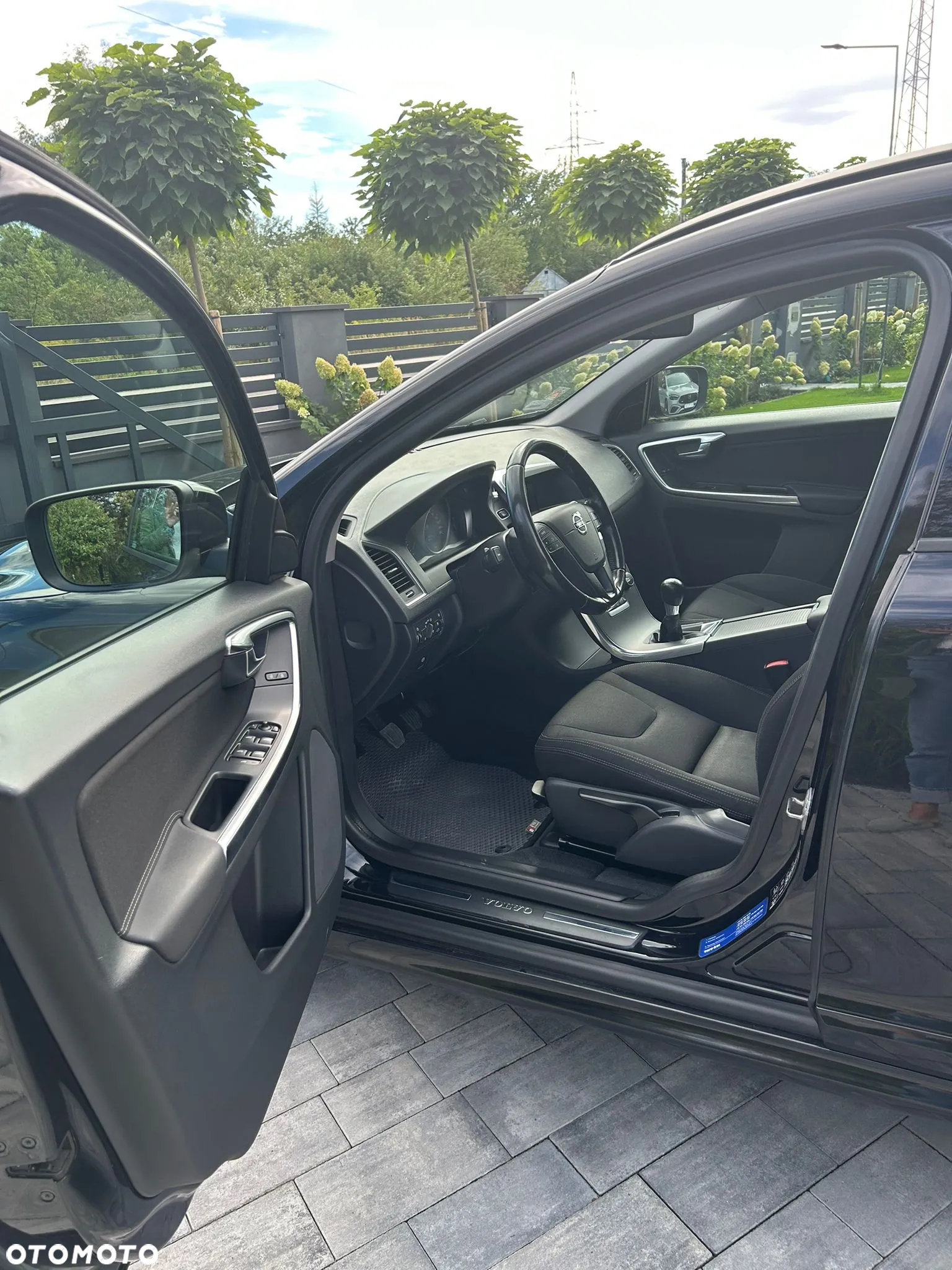 Volvo XC 60 D4 AWD Kinetic - 4