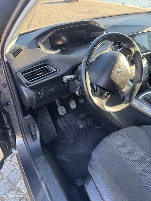 Peugeot 308 SW 1.5 BlueHDi Allure - 11