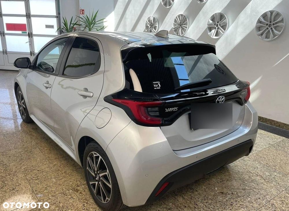 Toyota Yaris - 3