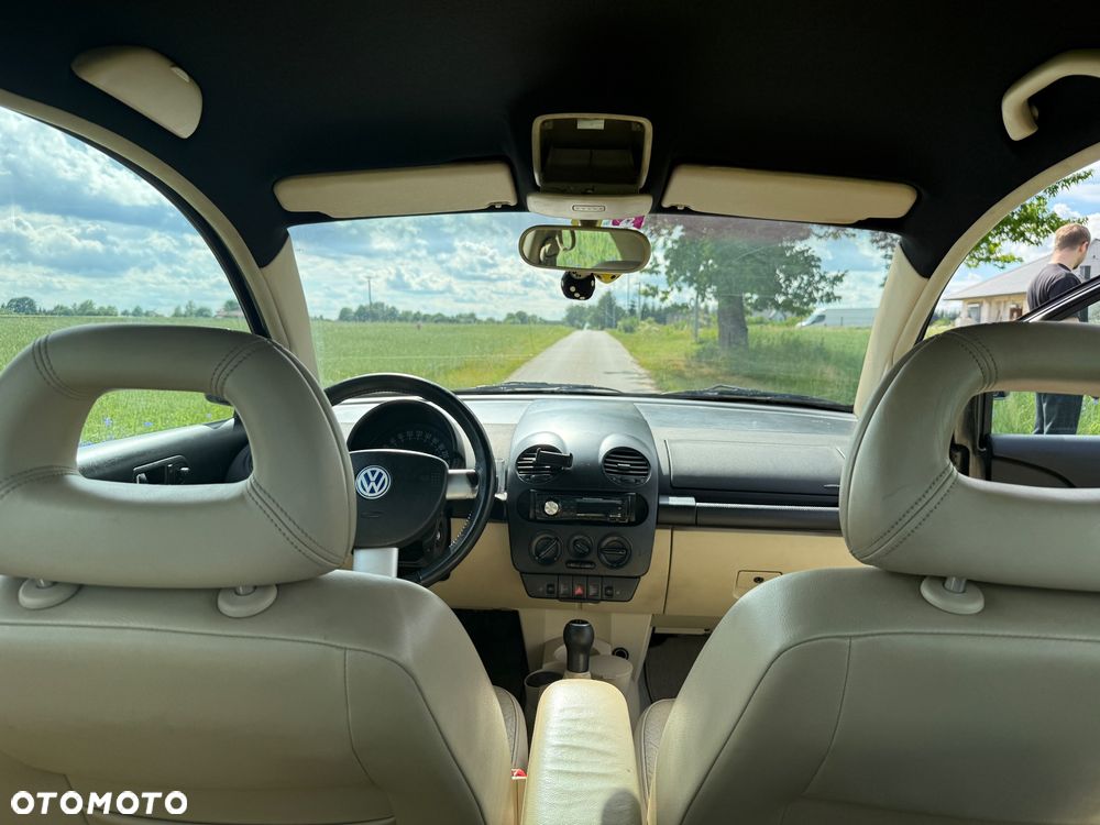 Volkswagen New Beetle 2.0 - 13