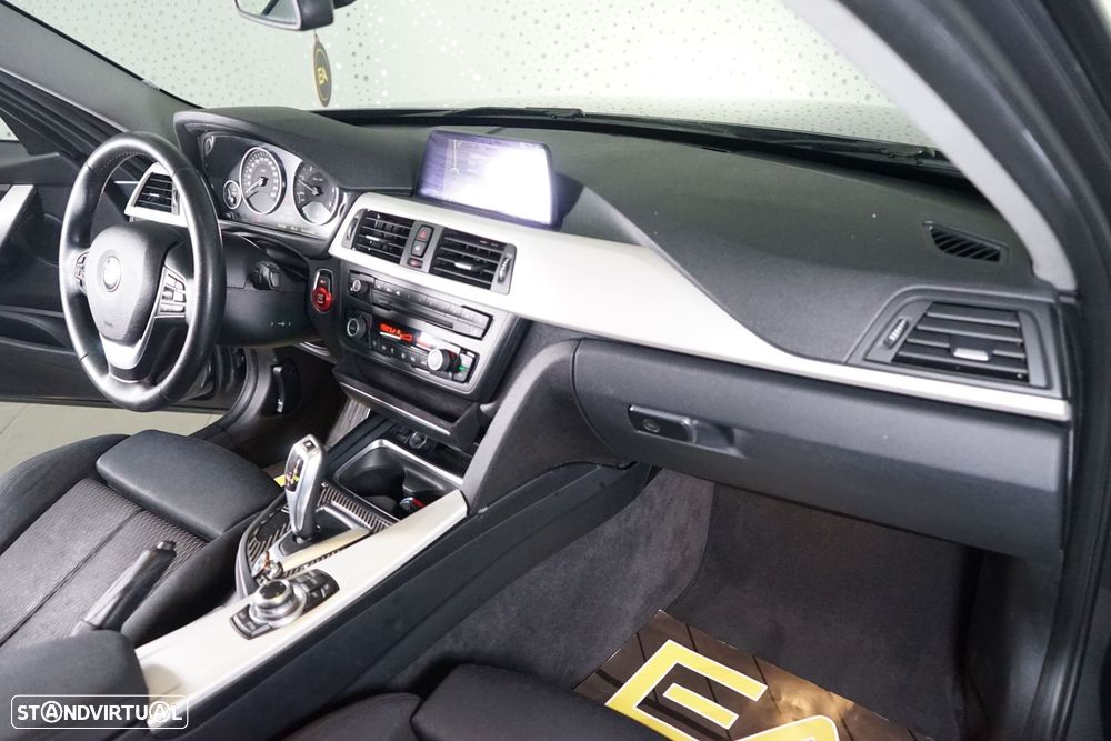 BMW 320 d Touring Auto Exclusive - 17