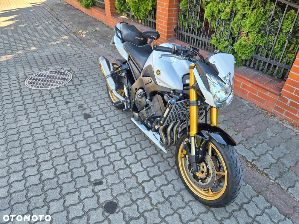 Yamaha FZ8 - 19