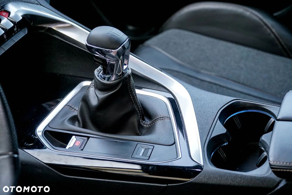 Peugeot 3008 1.5 BlueHDi GT S&S - 31