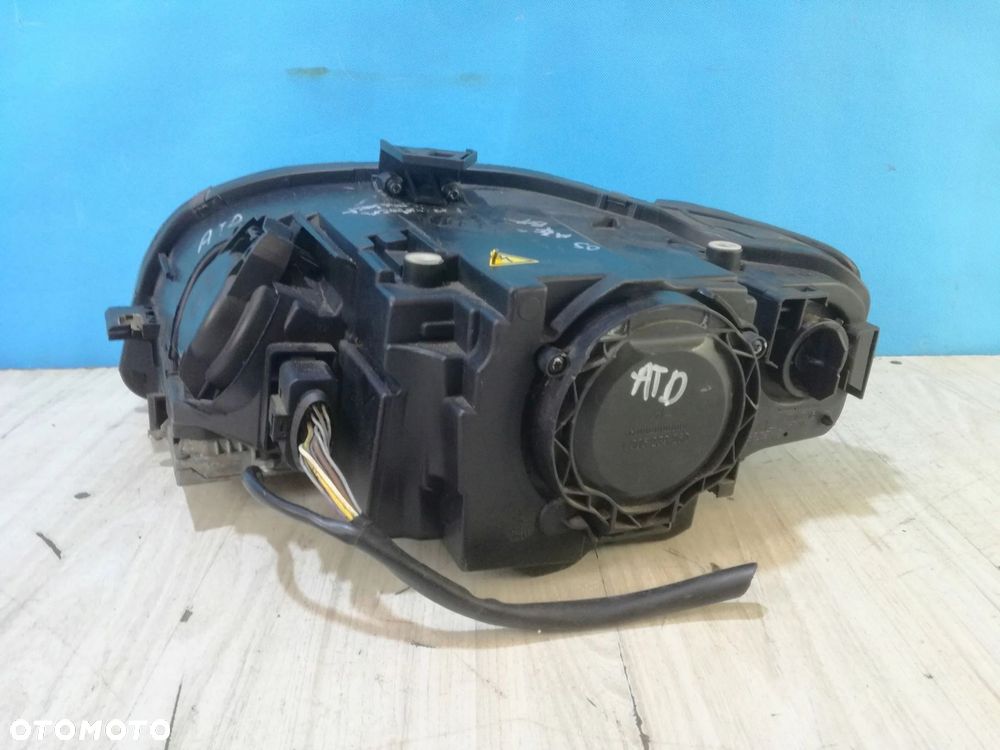 Audi A4 B7 lampa reflektor przód prawa Xenon Anglik 06/08r - 3