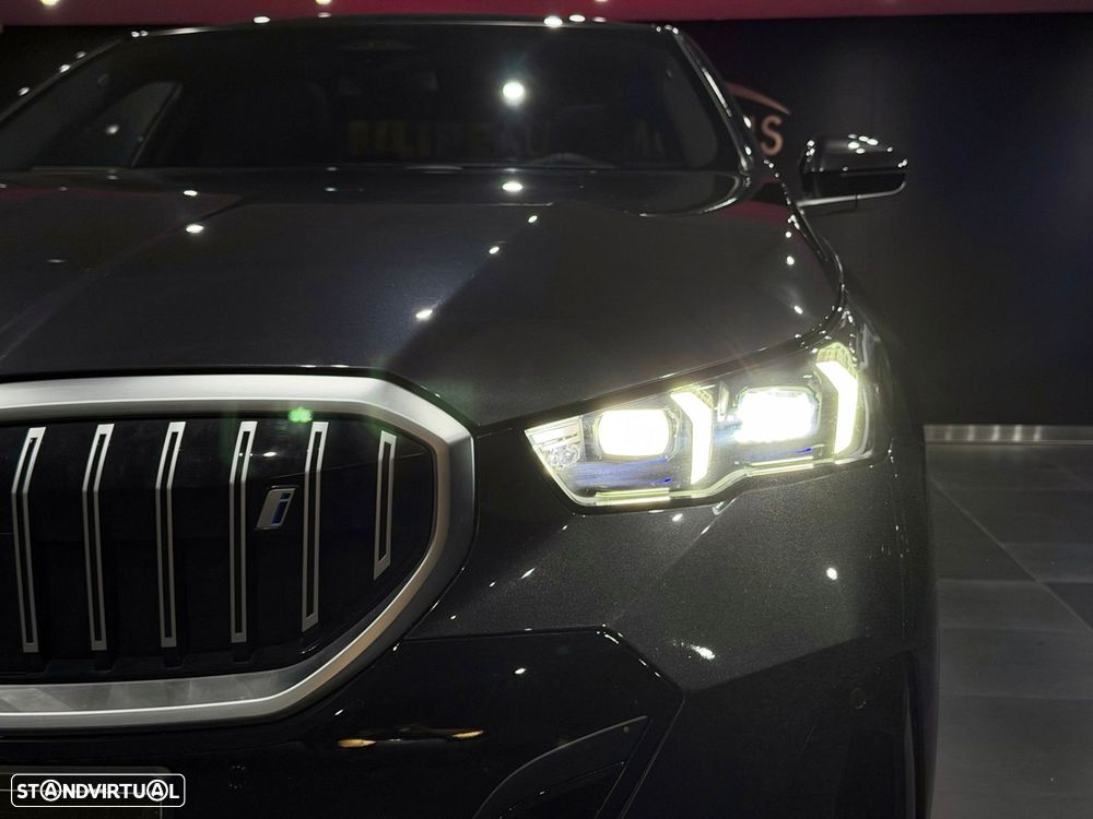 BMW i5 eDrive40 Pack Desportivo M - 15