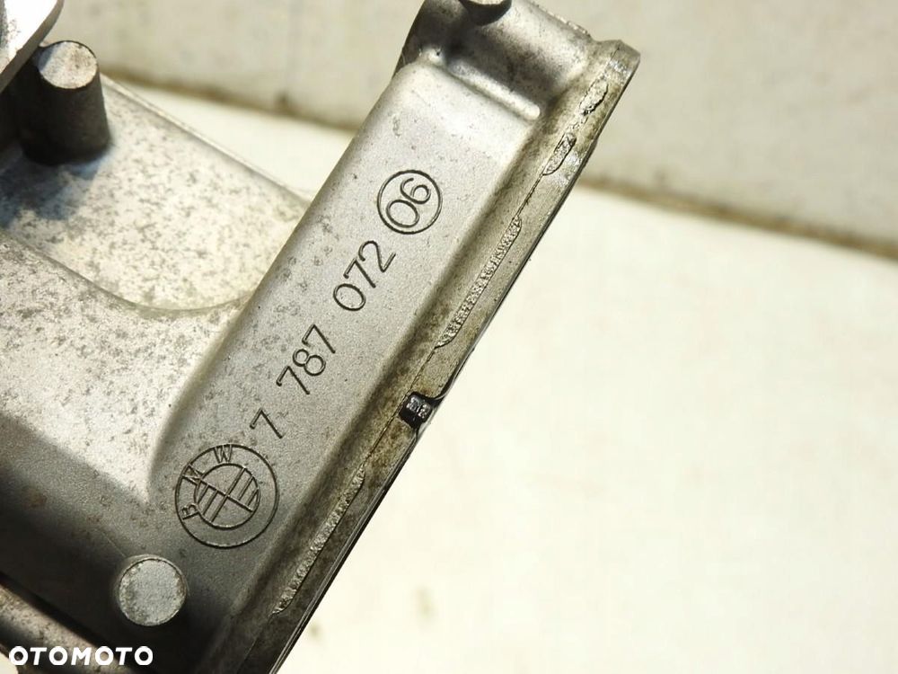 OBUDOWA FILTRA OLEJU CHŁODNICZKA BMW X3 E83 2.0 D 7787072 - 6