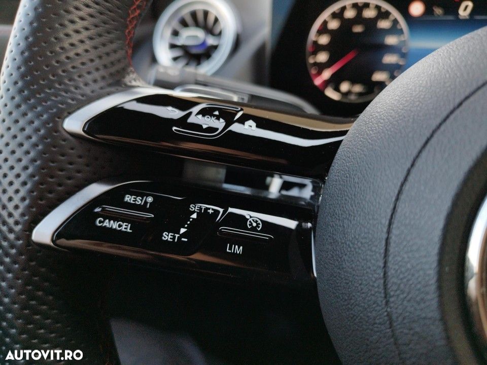 Mercedes-Benz GLA 200 d 4MATIC Aut. - 10