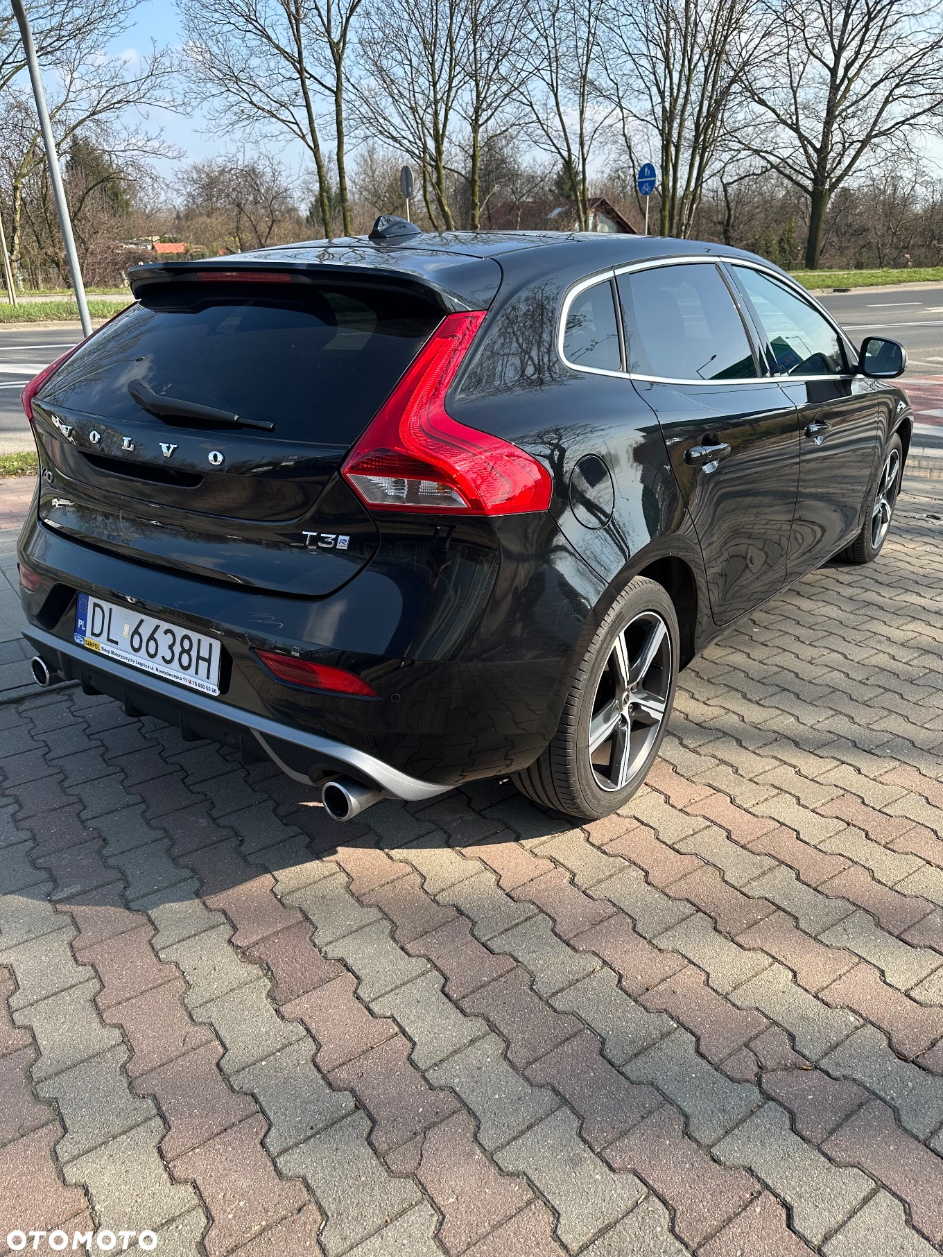 Volvo V40 T3 Drive-E R-Design Momentum - 4