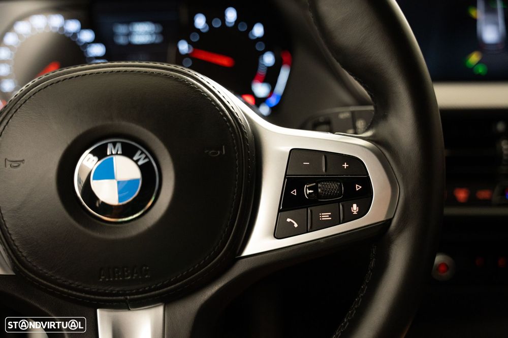 BMW 116 d Corporate Edition M — fotografia 18