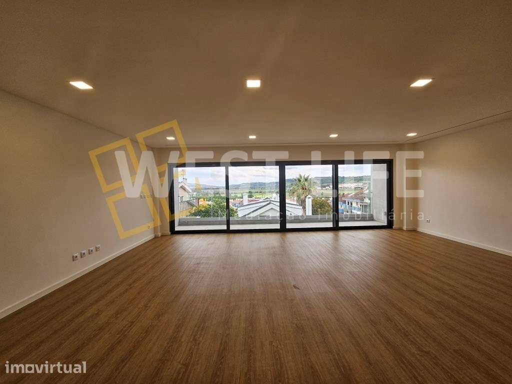 Moradia de Luxo T5 - Piscina Aquecida e Vista panorâmica deslumbran... - Grande imagem: 4/30