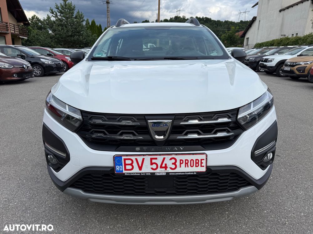 Dacia Sandero Stepway TCe 90 Essential - 1