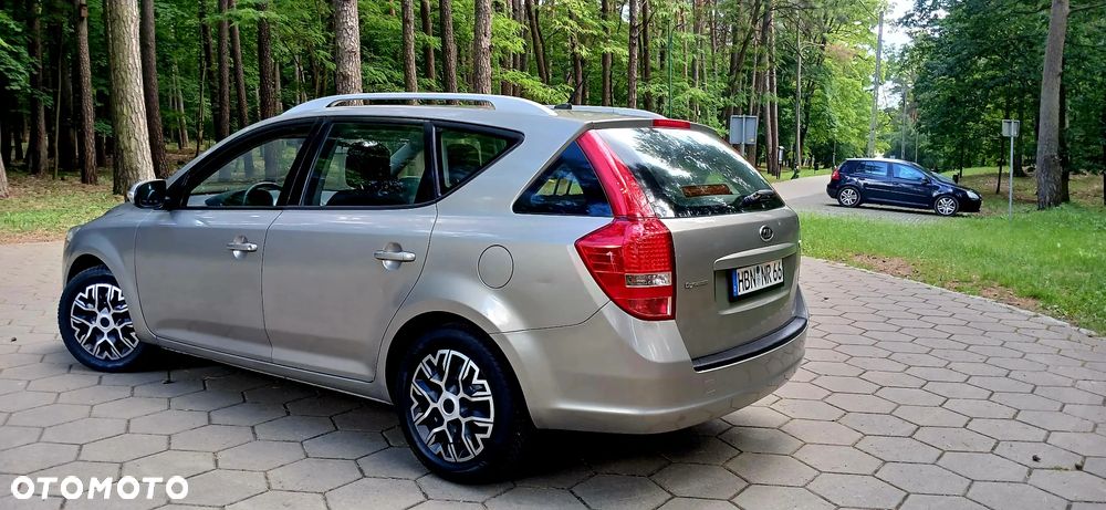 Kia Ceed 1.6 Crdi Comfort + - 2