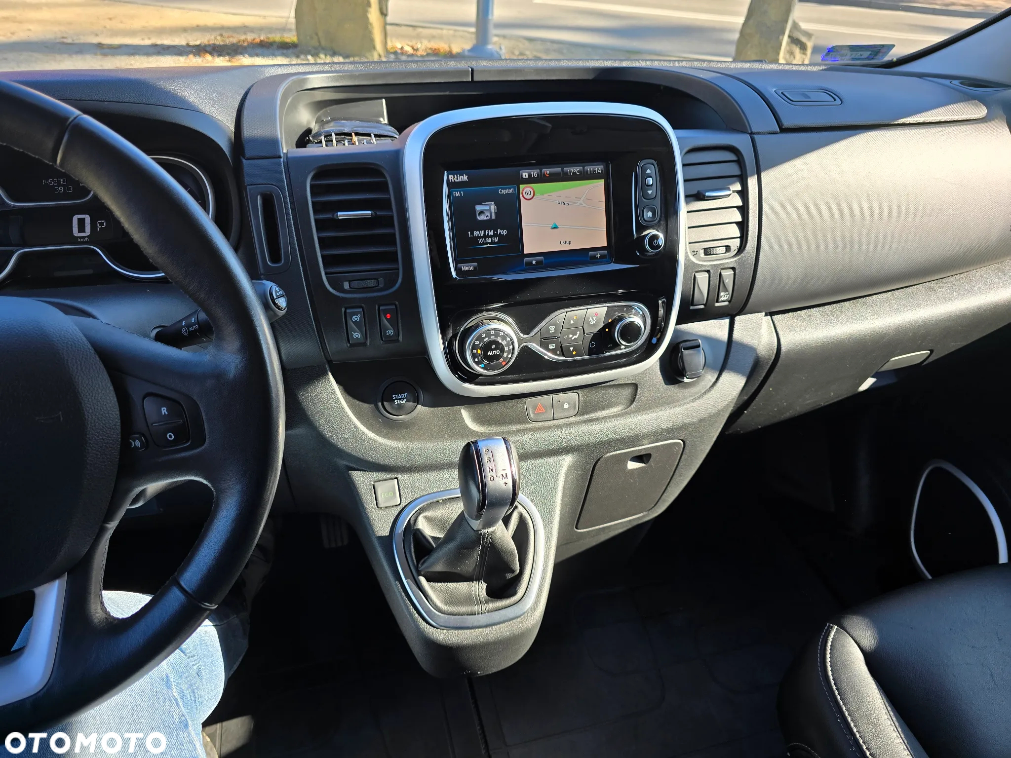 Renault Trafic Grand SpaceClass 2.0 dCi EDC - 12