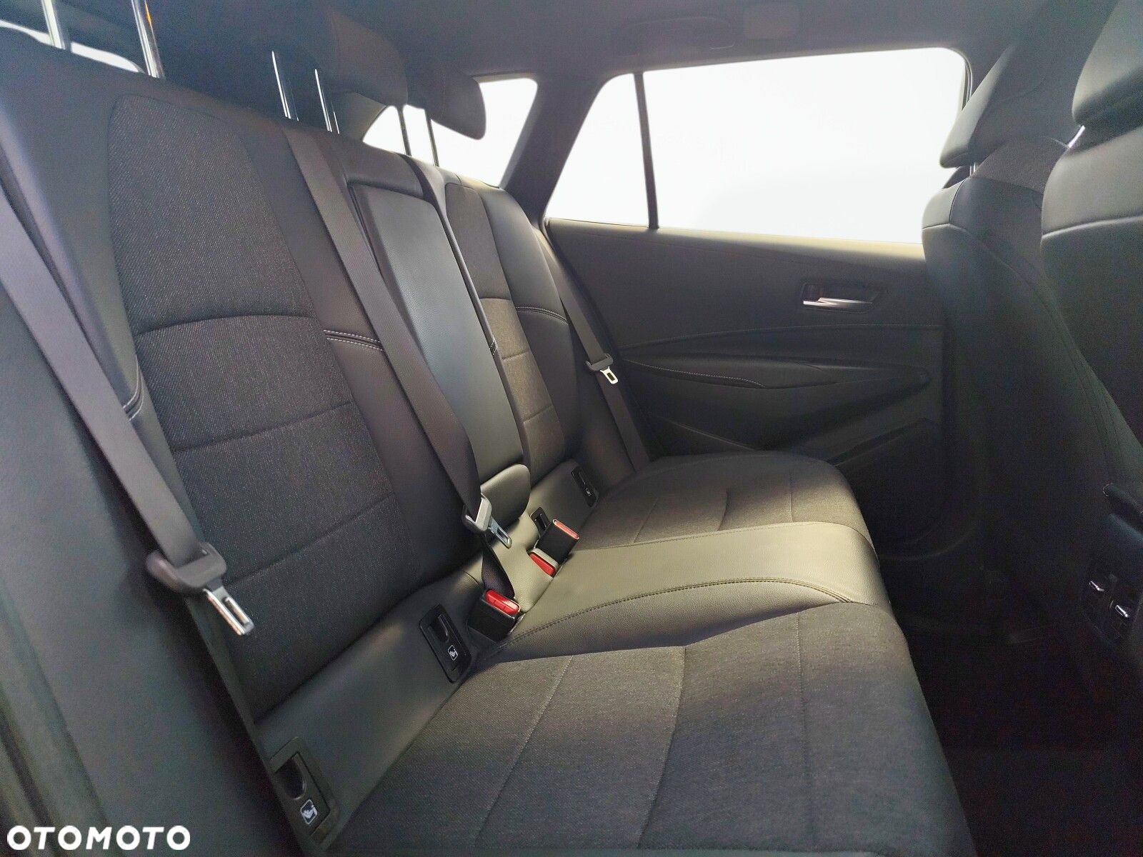 Toyota Corolla - 18