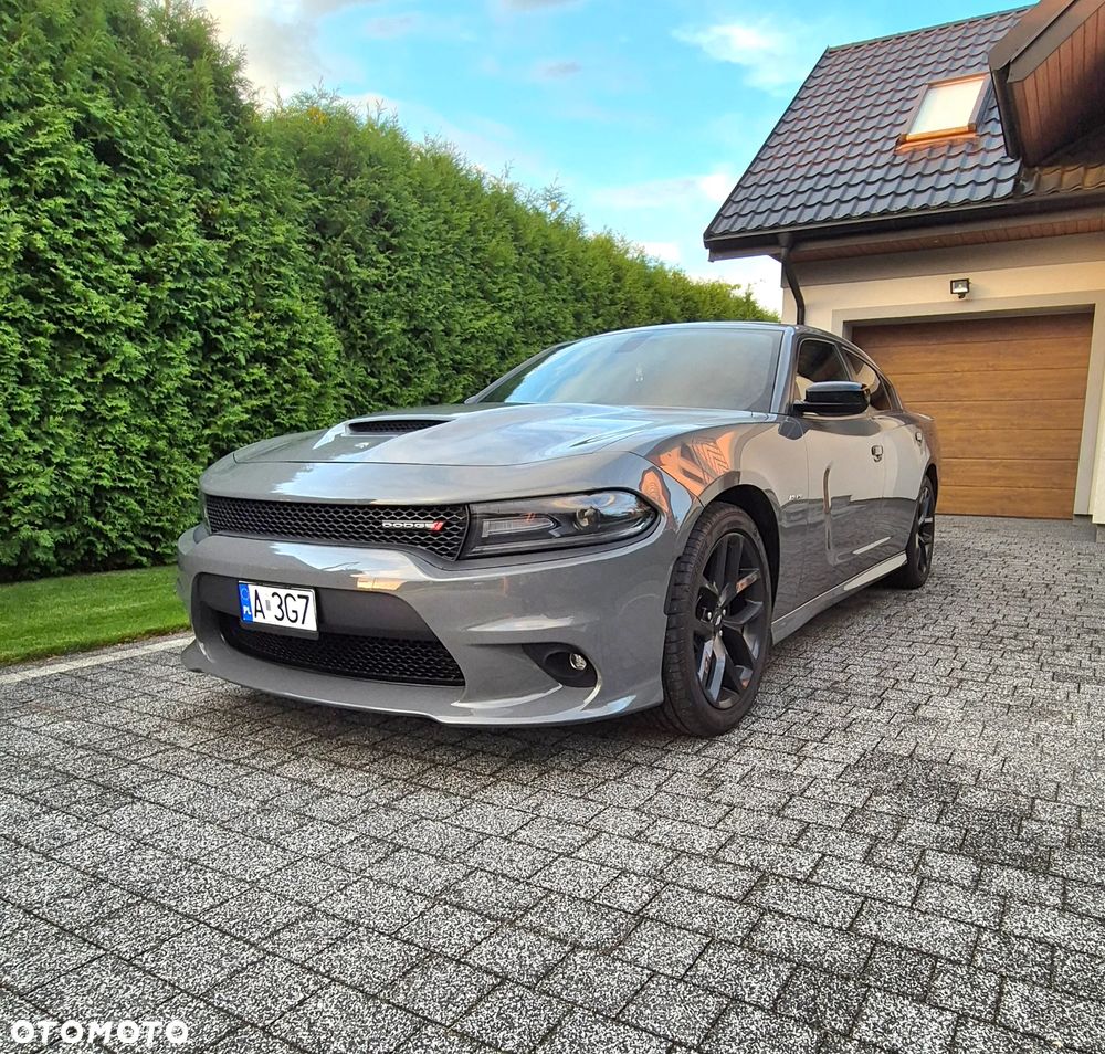 Dodge Charger 5.7 R/T - 1
