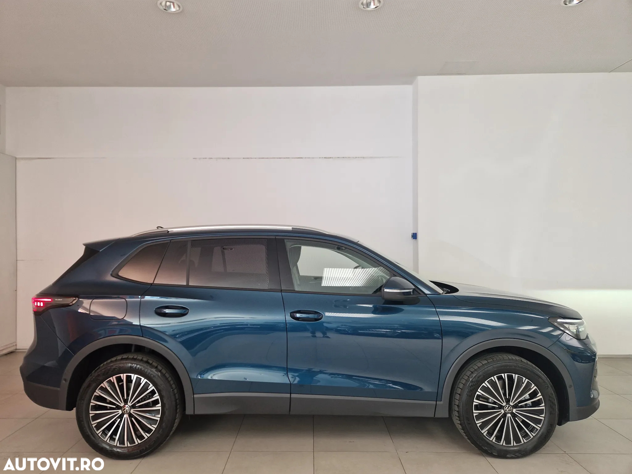 Volkswagen Tiguan - 6