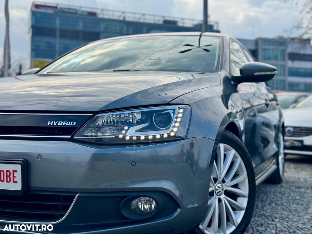 Volkswagen Jetta - 12