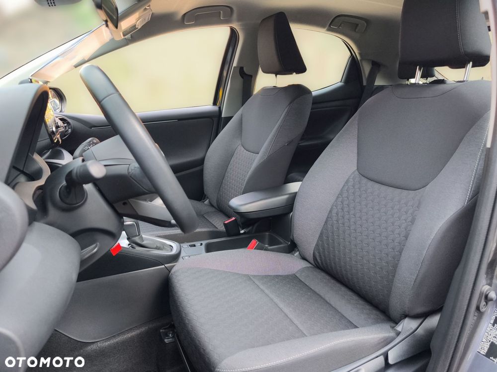 Toyota Yaris Hybrid 1.5 Comfort - 17