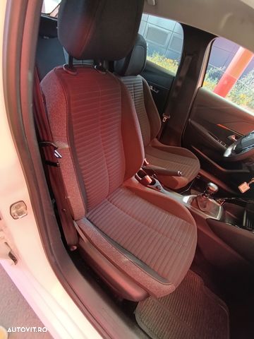 Peugeot 208 1.2 L PureTech STT Active Pack - 11