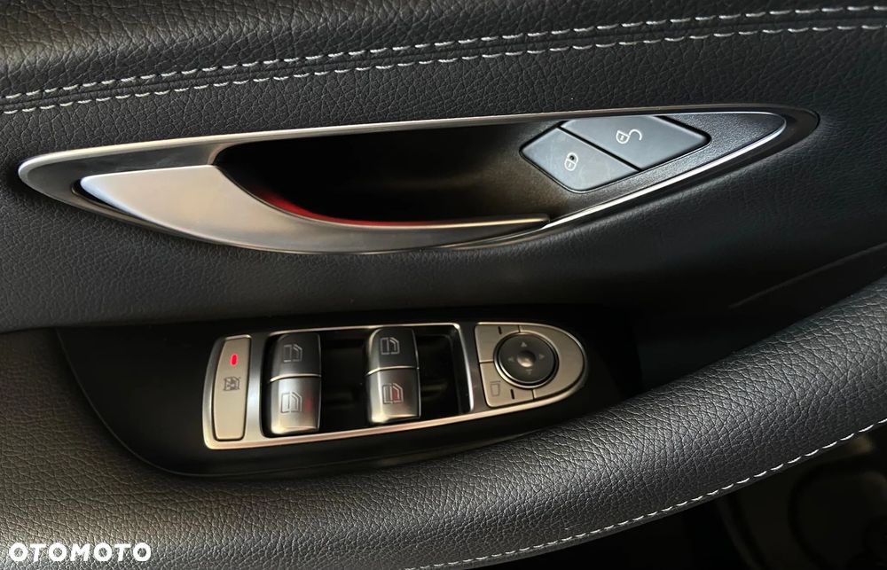 Mercedes-Benz Klasa E 220 d 4-Matic 9G-TRONIC - 19