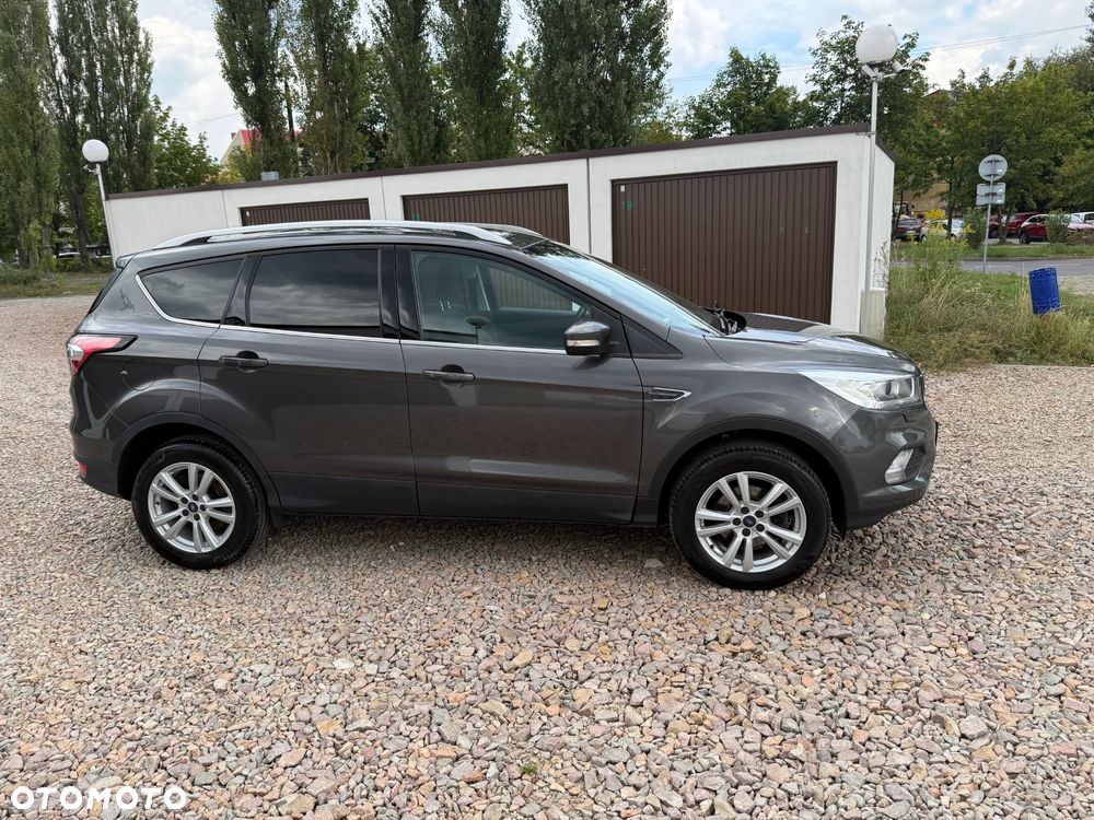 Ford Kuga 1.5 EcoBoost 2x4 Titanium - 8