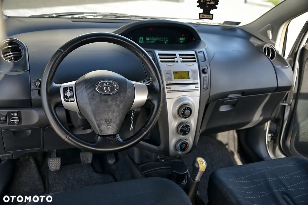 Toyota Yaris 1.4 D-4D - 7