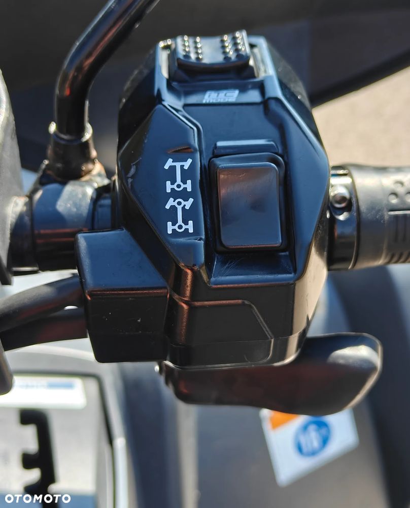 Can-Am Outlander Max - 16