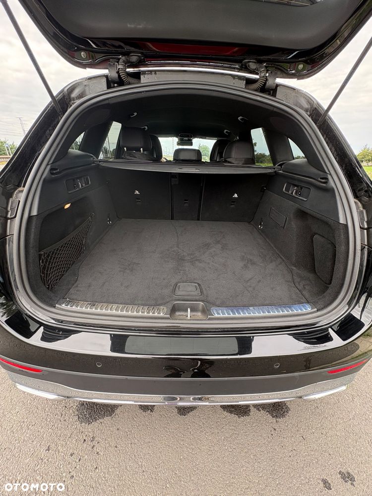 Mercedes-Benz GLC 200 4Matic 9G-TRONIC Edition Avantgarde - 13