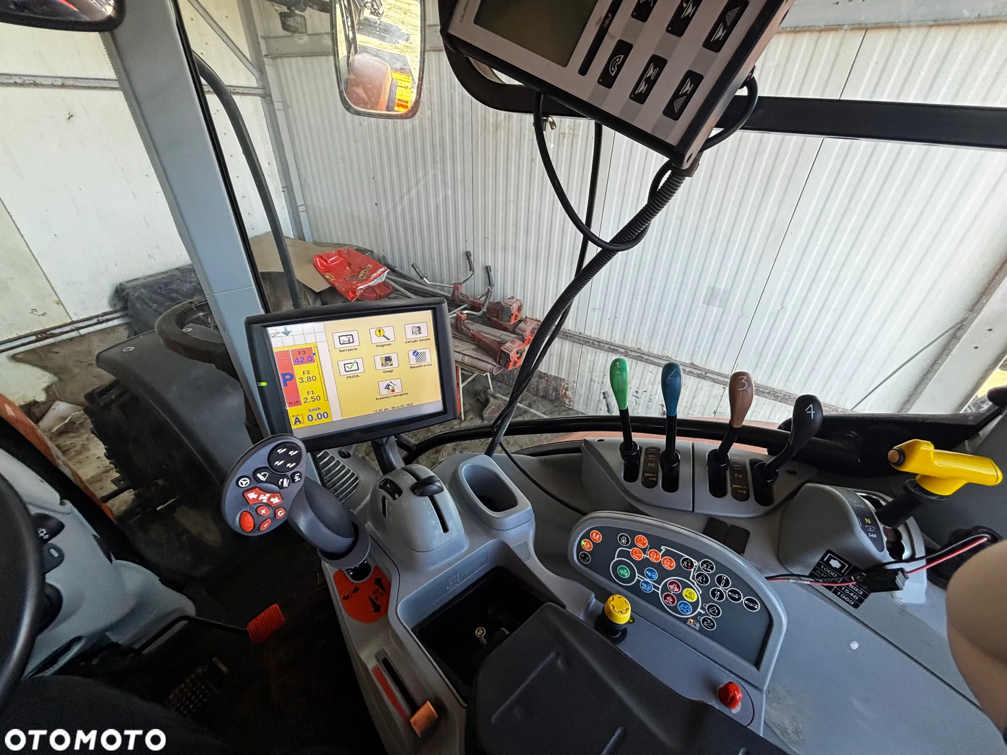 New Holland T6.145 - 10