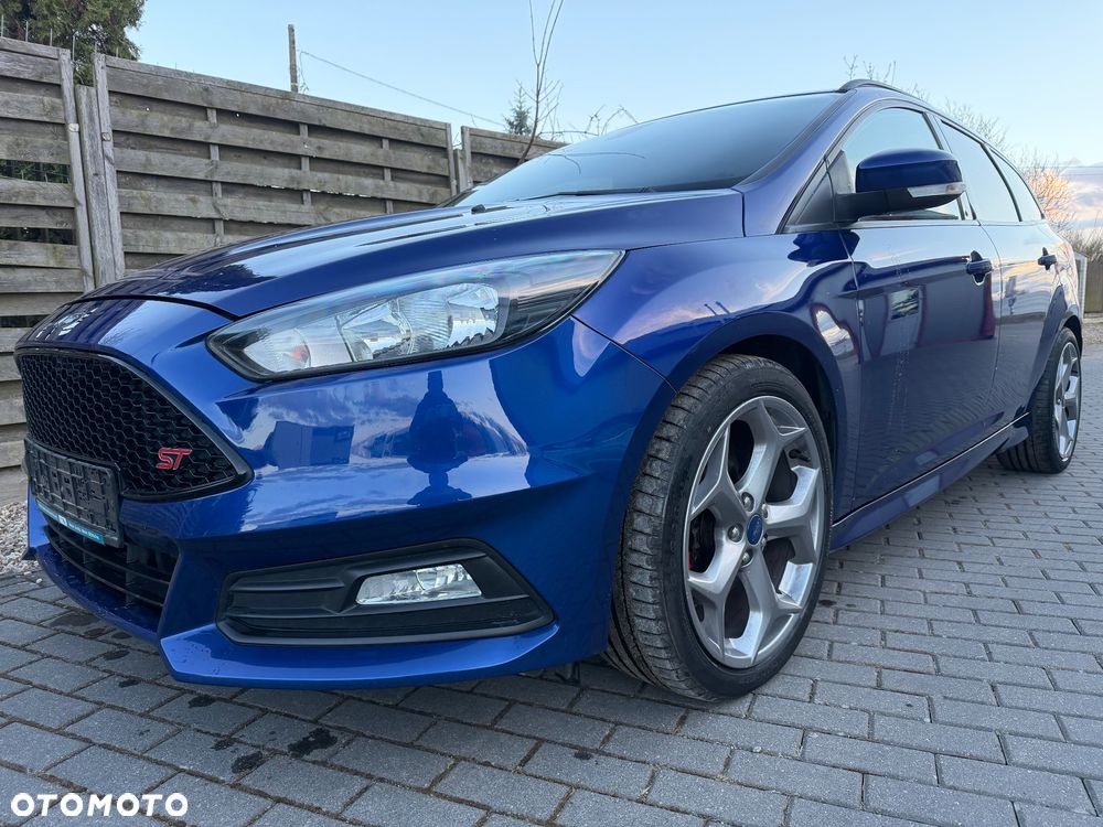 Ford Focus ST - 27