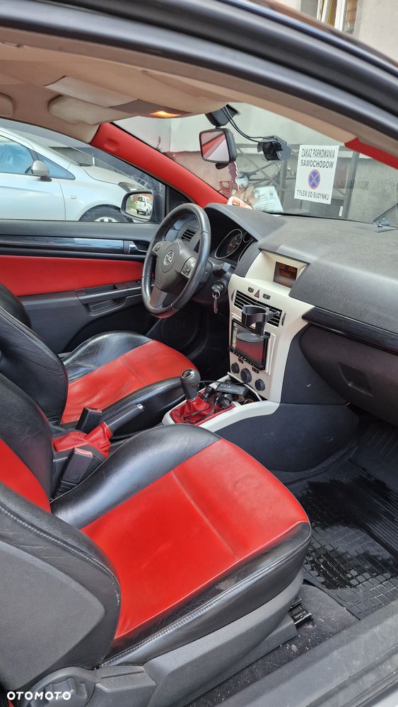 Opel Astra III GTC 1.9 CDTI Sport - 10