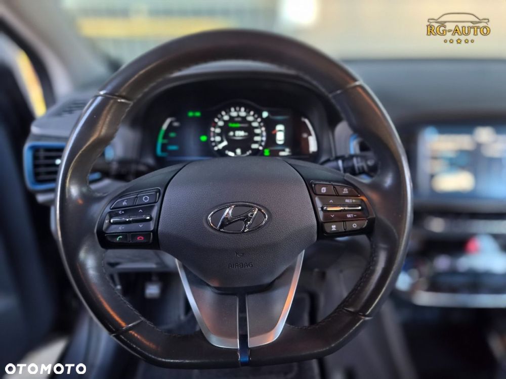 Hyundai IONIQ - 32