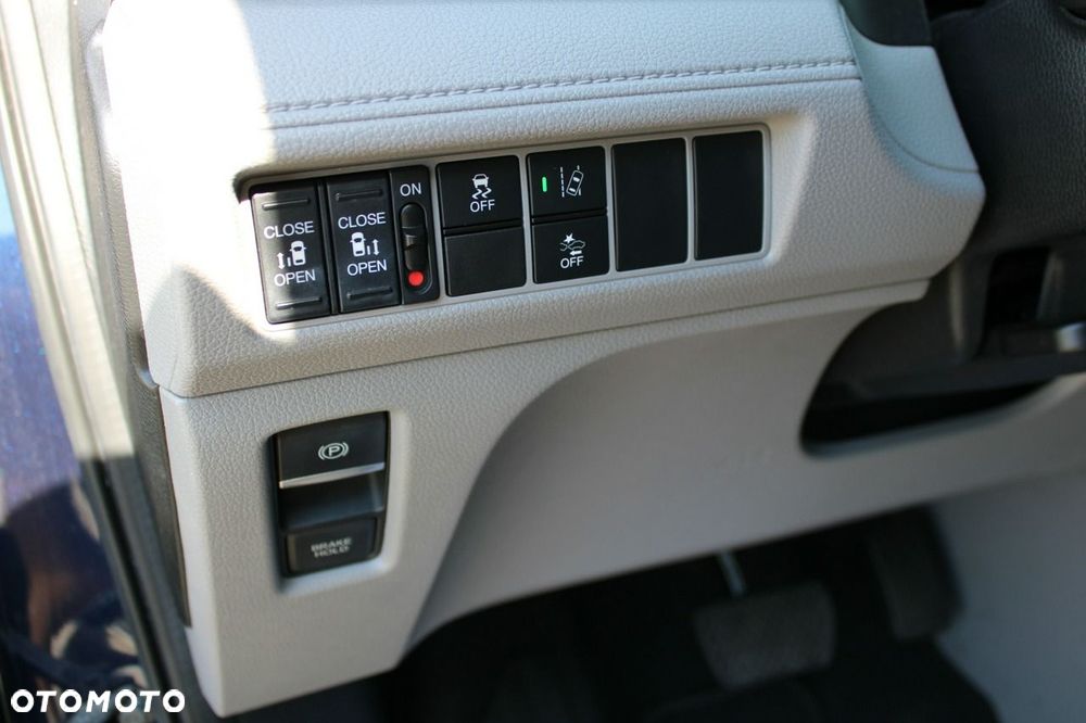 Honda Odyssey - 12
