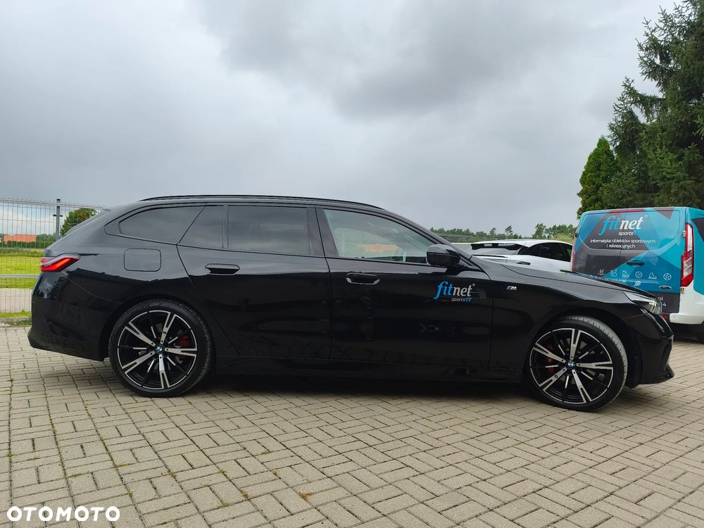 BMW Seria 5 520d xDrive mHEV - 23