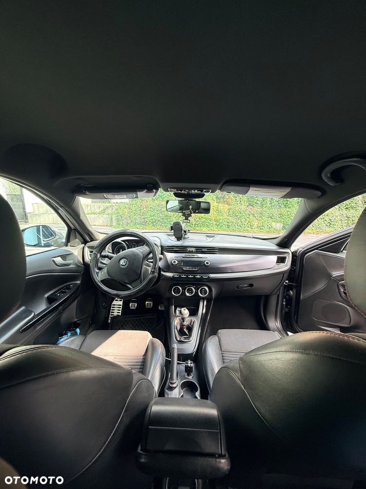 Alfa Romeo Giulietta - 8