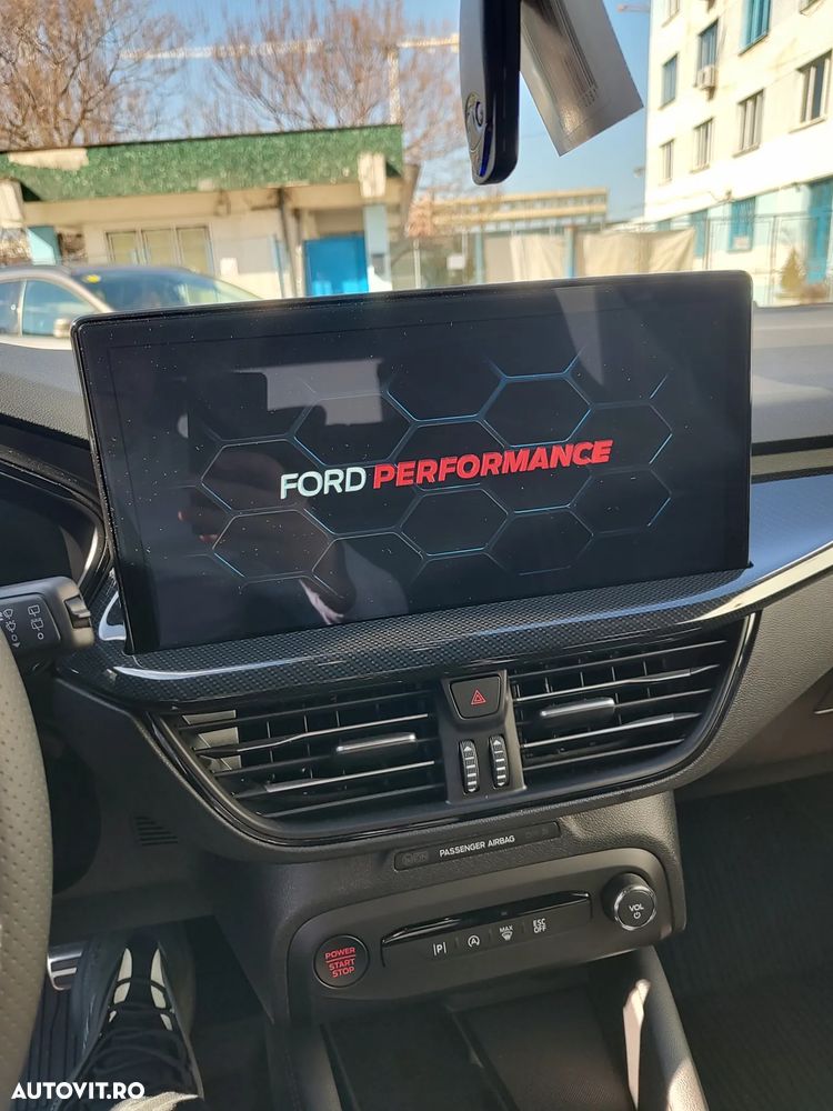 Ford Focus 2.3 Ecoboost 7DCT ST X - 32