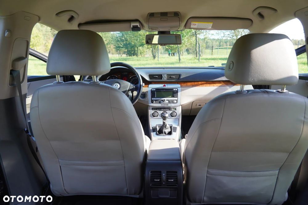 Volkswagen Passat 1.8 TSI Highline - 16