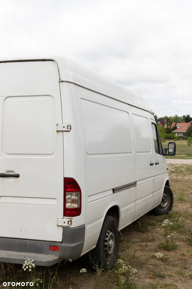 Mercedes-Benz Sprinter - 9