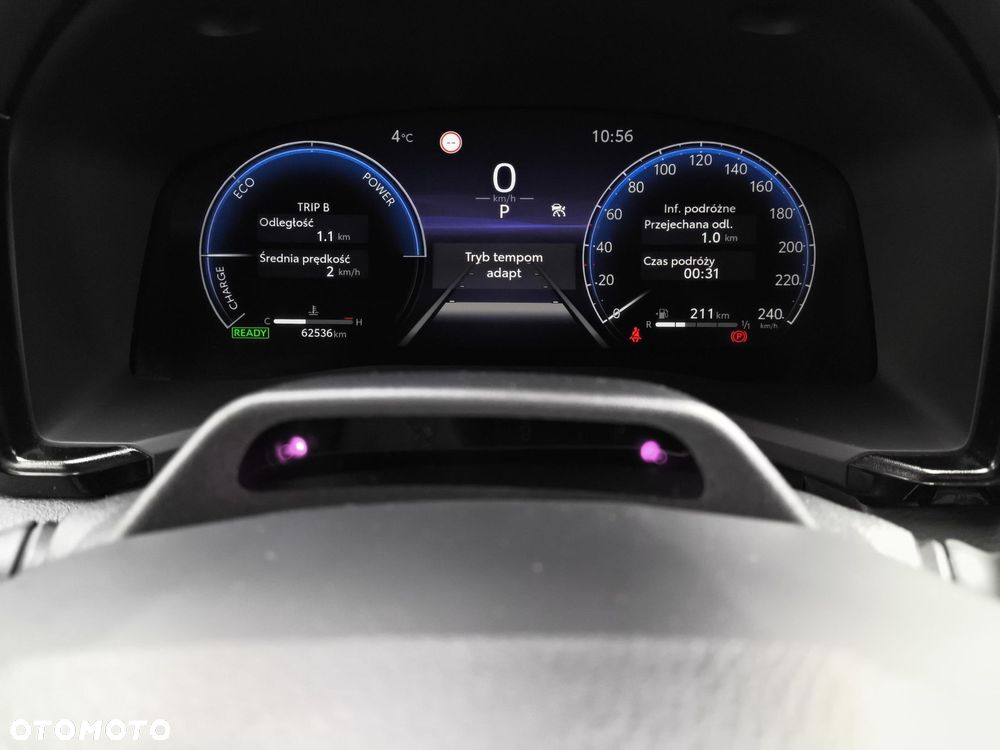 Toyota Camry - 28