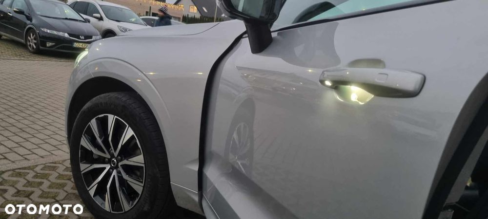 Volvo XC 60 B4 D AWD Plus Dark - 7