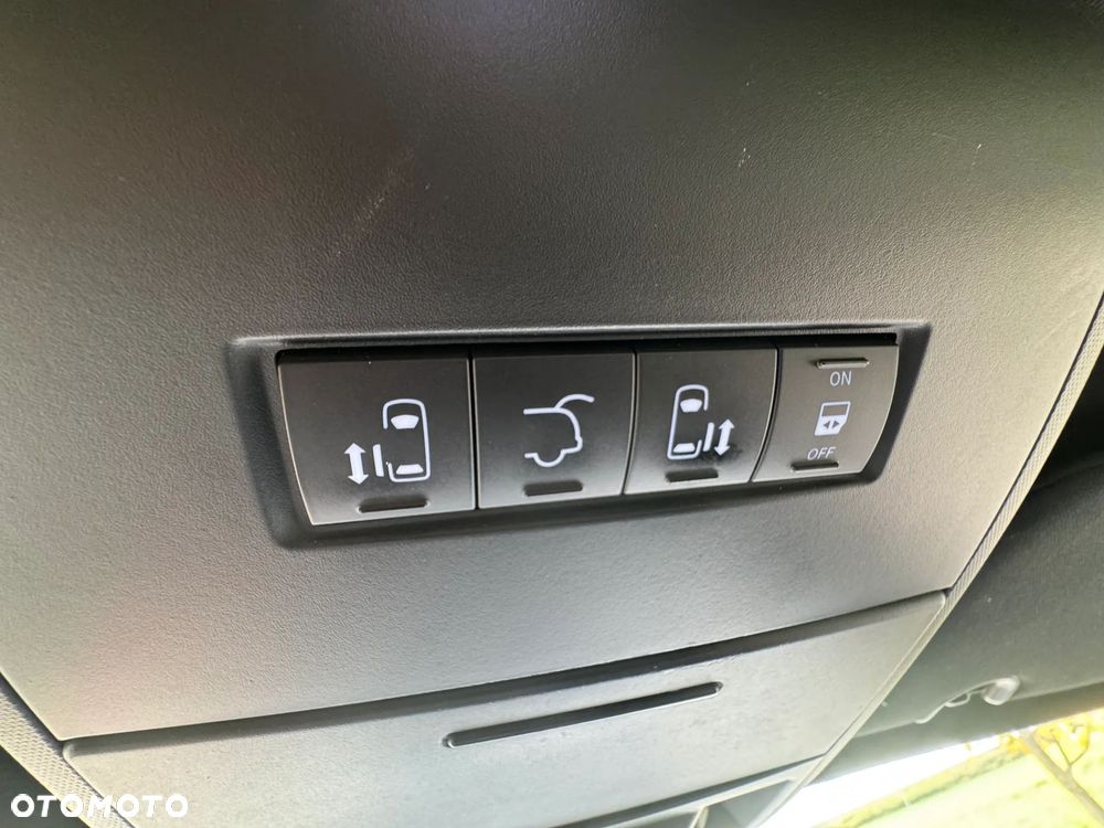 Dodge Grand Caravan - 19