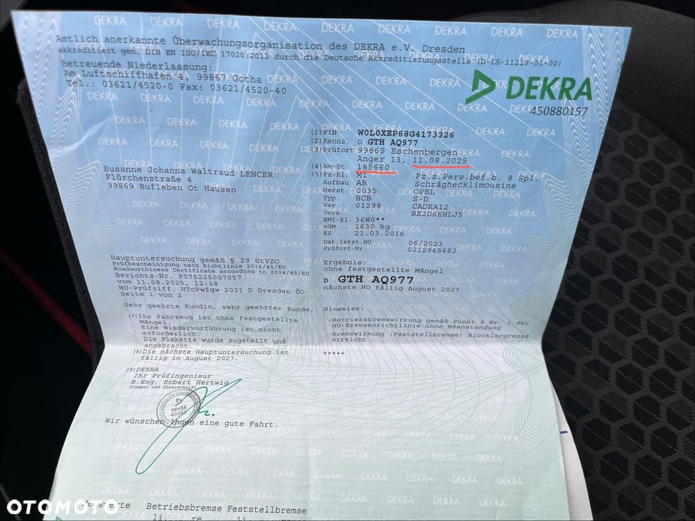 Opel Corsa 1.4 16V Innovation - 27