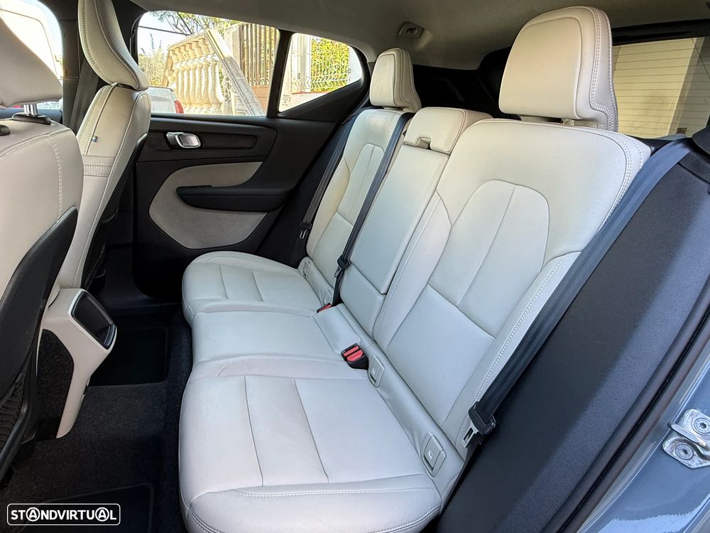 Volvo XC 40 2.0 D3 Momentum Plus Geartronic - 15