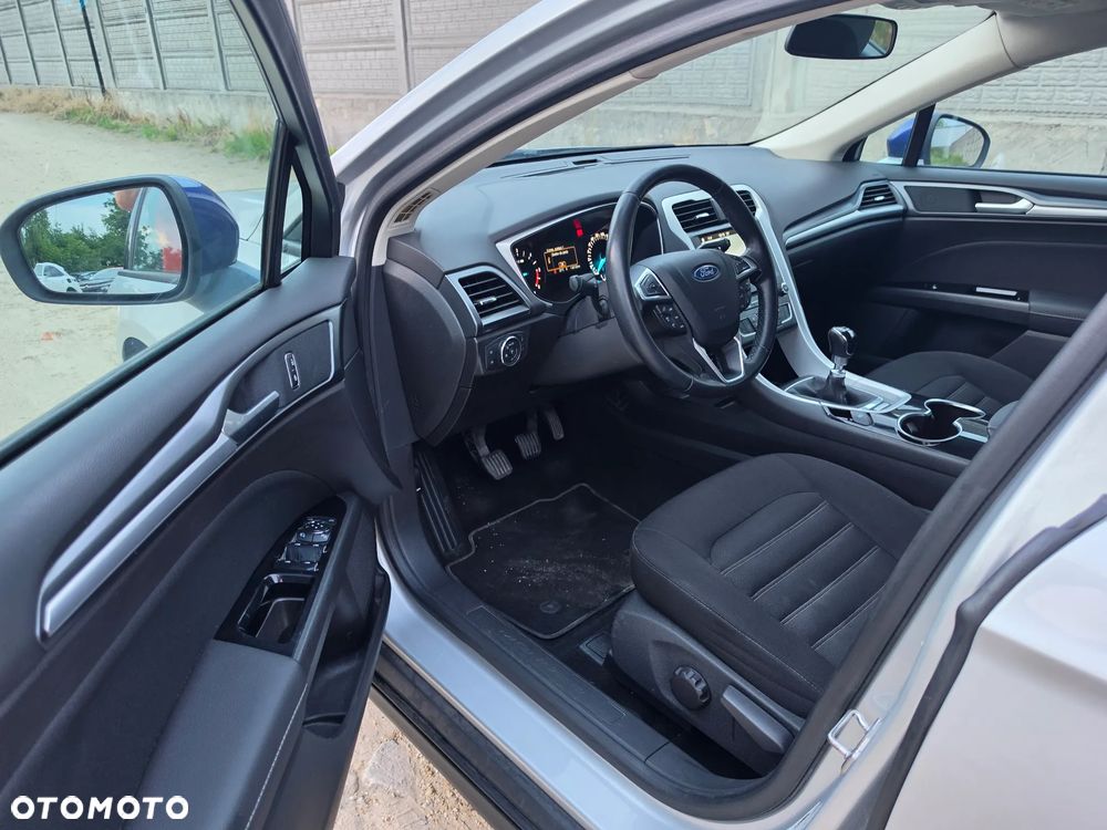 Ford Mondeo - 8