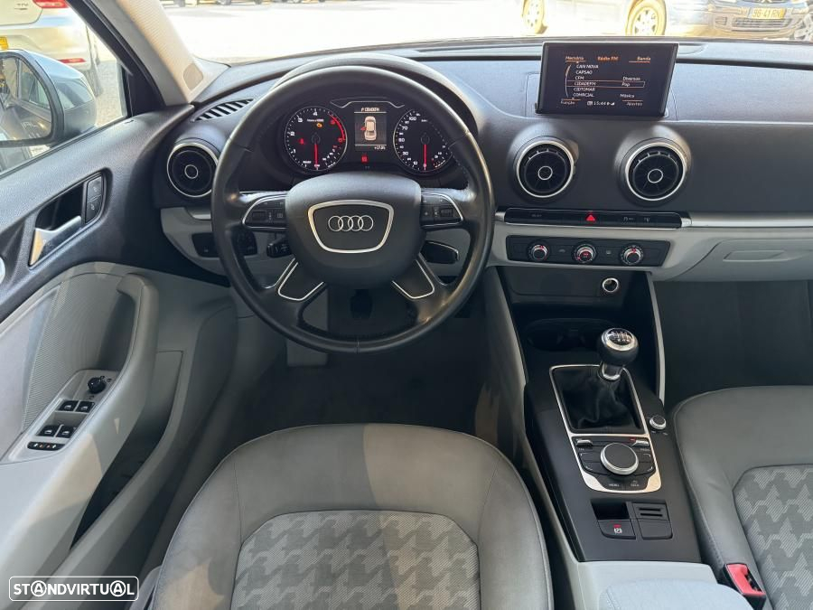 Audi A3 Sportback - 16