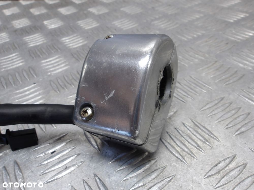 Przyciski przełącznik kierownicy lewy KAWASAKI VN 1500 VULCAN NOMAD 2000-2004  PN: 46091-0017 - 6