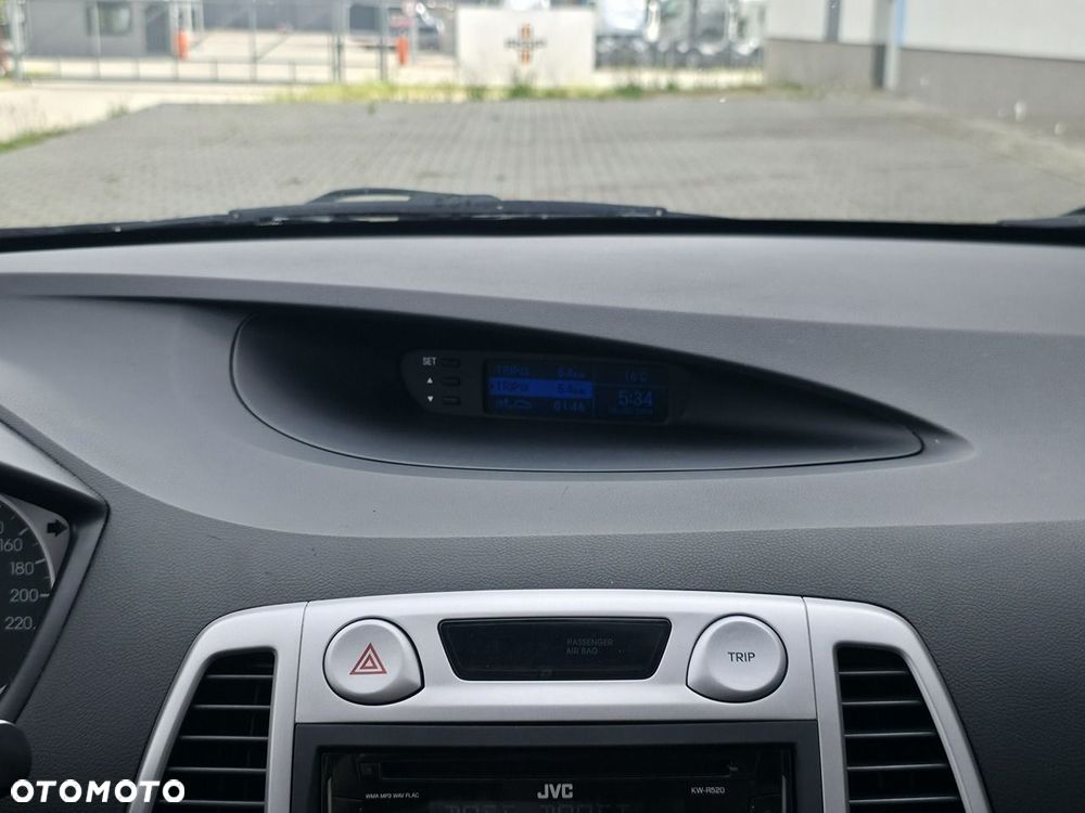 Hyundai i20 - 13