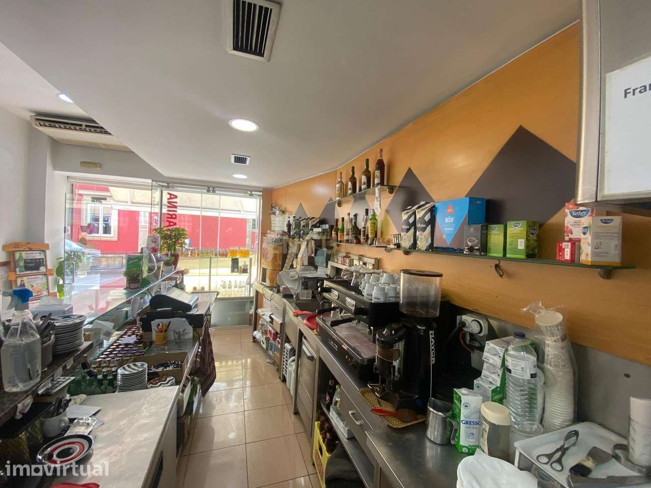 Cafeteria no Porto com Excelente Localização e Equipamentos - Grande imagem: 4/14