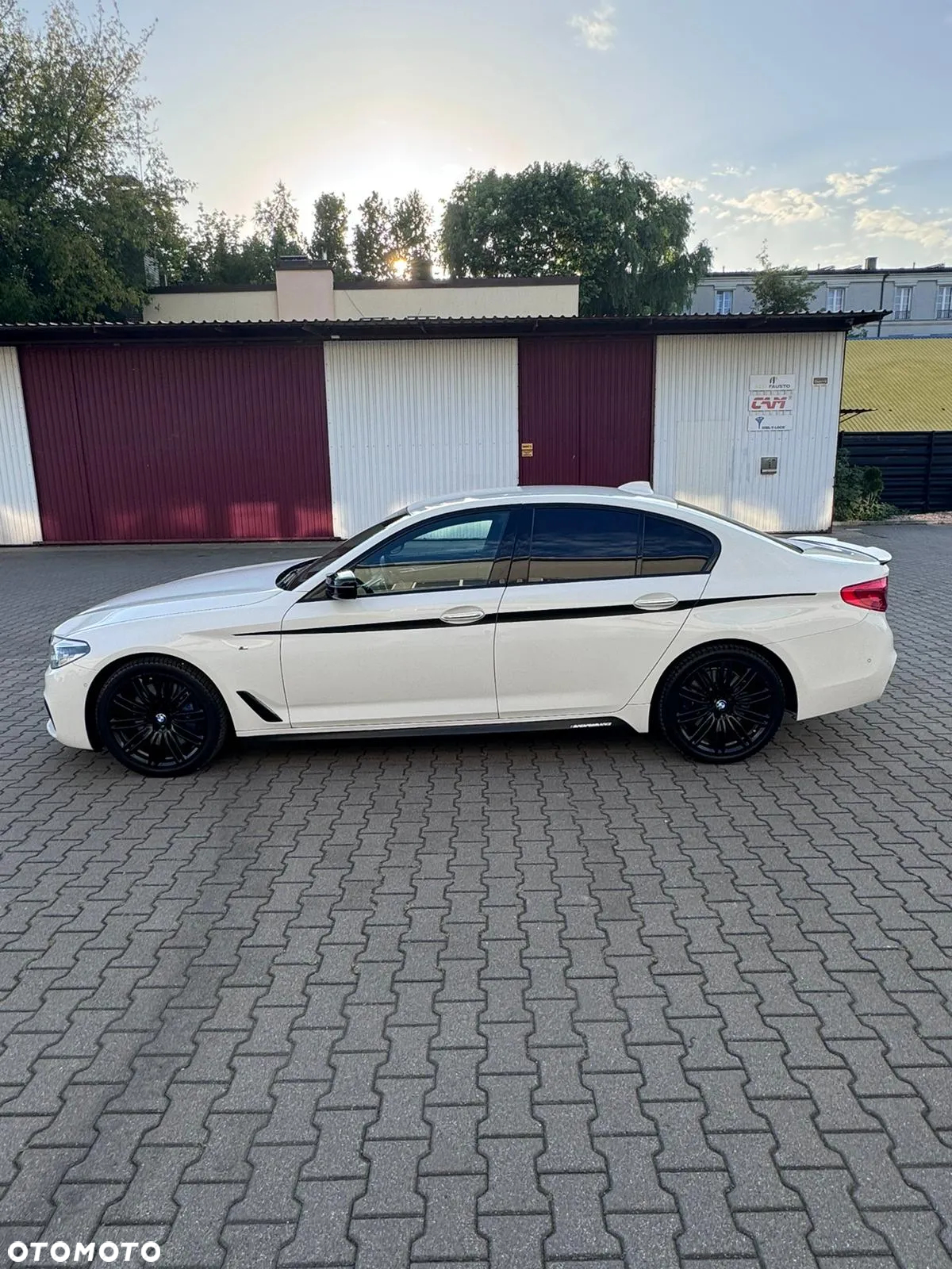BMW Seria 5 540i xDrive Sport - 15